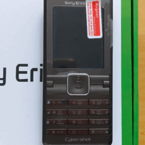 Sony Ericsson Walkman K770i- (Unlocked) 3G Cellular Phone Good for collector Color Brown - Image 4