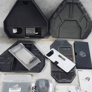 Asus ROG Phone 7 pro 5G white 16+512GB Global Google Play unlocked Package Mobile phone and charger