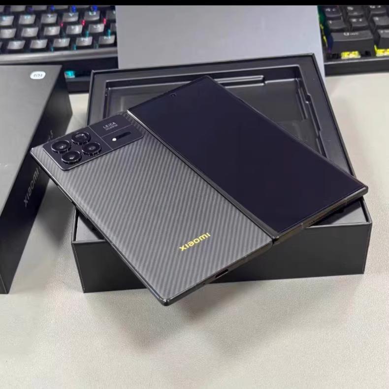 Xiaomi Mix Fold 3 16GB + 1TB Foldable LTPO OLED+ 120Hz Google Unlocked Storage 12+256GB Color Black Package Mobile phone and charger