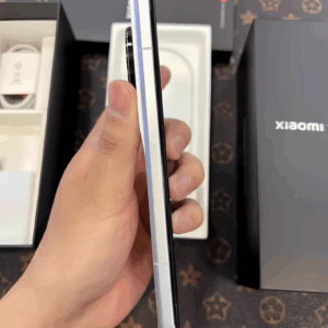 Xiaomi 13 Ultra 6.73" 50MP Android  16GB+1TB Google Unlocked Original CN version Storage 16GB+512GB Color Black - Image 3