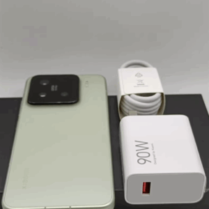 Xiaomi 15 Android 15 Snapdragon 8 Elite 5G -(unlocked) Google Storage 16+1T Color Please note the color