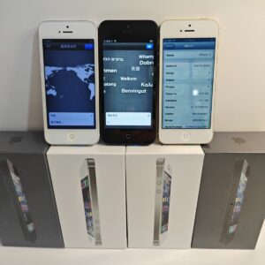 99%new Apple iPhone 5 16GB - Unlocked white black gold IOS 6 sealed storage 16GB colors black - Image 2