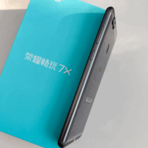 Huawei Honor 7X 5.93in 16MP 64GB Kirin 659 Android global Google phone Color Random Color binding phone + charger Storage Capacity 64GB 4GB RAM - Image 5