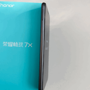 Huawei Honor 7X 5.93in 16MP 64GB Kirin 659 Android global Google phone Color Random Color binding phone + charger Storage Capacity 64GB 4GB RAM - Image 6