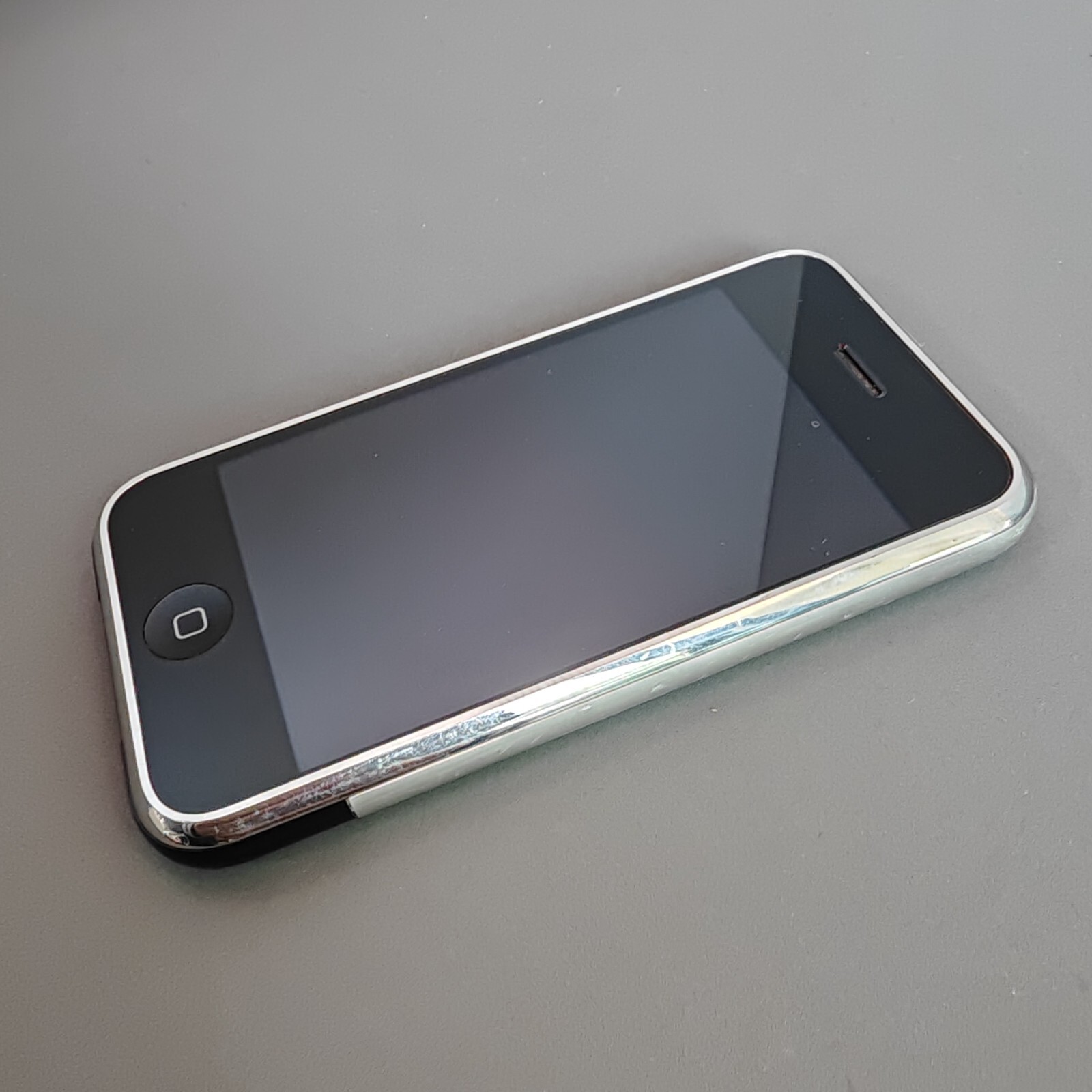 Apple iPhone 1st gen (iPhone2G) 16GB 2MP 3.5"  Sliver  IOS1.1.4 NO.71