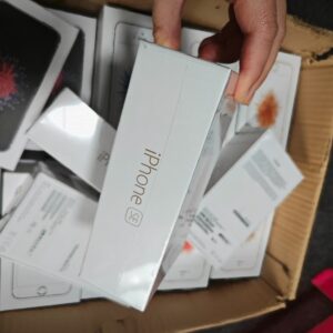 📱 Apple iPhone SE 1st gen (2016) 16/32/64/128GB Unlocked sealed Smartphone 📱 colour Space Gray Storage 16GB - Image 3
