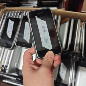 Apple iPhone 2G 1st Gen Unable to function properly, repair or use parts Storage Capacity 8GB - Image 9