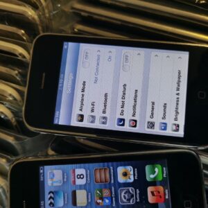 Original Apple iPhone 3nd 3GS - 8/16/32GB - Black /white (Unlocked) ( GSM) IOS 6 Storage Capacity  16GB Color Black IOS IOS6 - Image 9