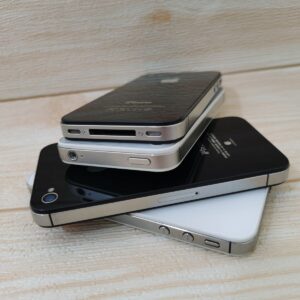 IOS 6  Apple iphone 4S 8GB 16GB 32GB unlocked 3G networks smart phone Colors Black IOS 6/9 IOS 6 Storage Capacity 8 GB - Image 7