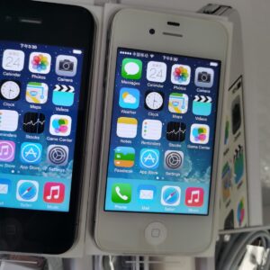 Original  Apple iPhone 4 8GB 16GB 32GB unlocked 3G unlocked  iOS 7  smartphone Colors Black storage 8GB - Image 3