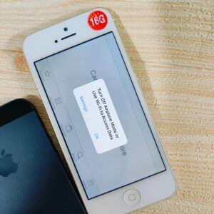 Very Good condition Apple iPhone 5 16/32GB unlocked 4G networks smartphone Color Black Storage Capacity 16 GB