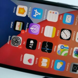 Apple iPhone 8 4.7" 12MP iOS 16 64GB smartphone - Image 10