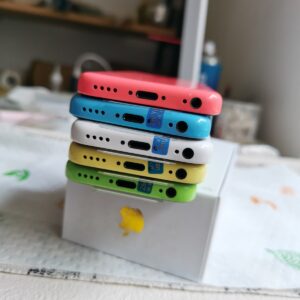 90% new Fully Working , Apple iPhone 5C 8GB/ 16GB /32GB  Unlocked AT&T phone Color Yellow Storage Capacity 16 GB - Image 6
