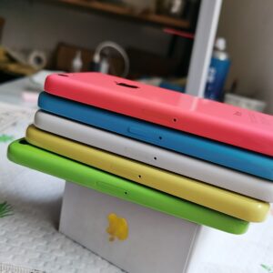90% new Fully Working , Apple iPhone 5C 8GB/ 16GB /32GB  Unlocked AT&T phone Color Yellow Storage Capacity 16 GB - Image 10