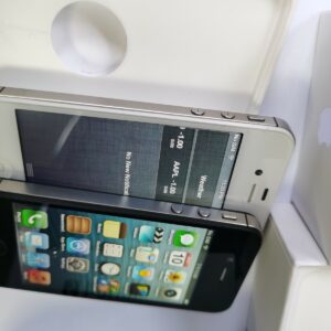 90% new Apple iPhone 4S 8GB 16GB 32GB 64GB white black IOS6 unlocked Color Black Storage Capacity 64 GB - Image 9