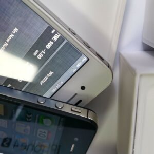 90% new Apple iPhone 4S 8GB 16GB 32GB 64GB white black IOS6 unlocked Color Black Storage Capacity 64 GB - Image 11