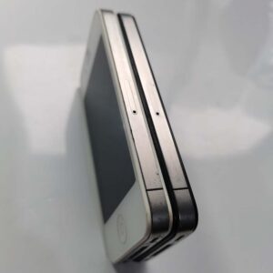 90% N E W Apple iPhone 4 4S 8GB 16GB 32GB white black unlocked IOS 6 7 9 mobile Generation 4S Color White Storage Capacity 16 GB iOS iOS 6 - Image 3