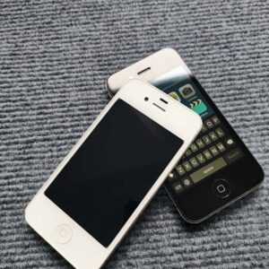 90% N E W Apple iPhone 4 4S 8GB 16GB 32GB white black unlocked IOS 6 7 9 mobile Generation 4S Color White Storage Capacity 16 GB iOS iOS 6 - Image 6