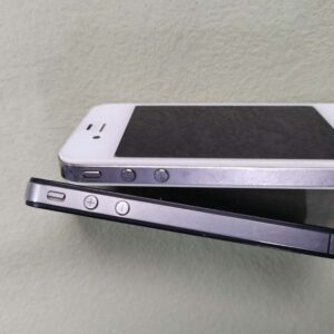 90% N E W Apple iPhone 4 4S 8GB 16GB 32GB white black unlocked IOS 6 7 9 mobile Generation 4S Color White Storage Capacity 16 GB iOS iOS 6 - Image 7
