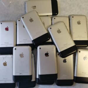 IOS 1.0  Apple iPhone 1st Generation 4/8/16GB  A1203 (GSM) unlocked jailbreaked Storage Capacity 4 GB IOS IOS 1.0