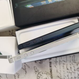 97% New Original iPhone 5 Sealed box Unlocked Apple Cell phone 16 32 64 gb Color White Internal 16GB 1GB RAM - Image 5