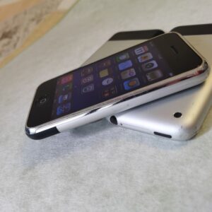 Apple iPhone 2G 1st Generation - 4 8 16GB - Black (Unlocked) A1203 (GSM) (CA) IOS IOS 1.1.4 RAM 8 GB - Image 15