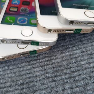 90% N ew tested 100% working Apple iphone 5S 16GB Unlocked without Box Color Silver Storage Capacity 16 GB - Image 5