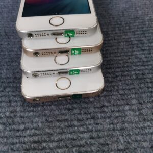90% N ew tested 100% working Apple iphone 5S 16GB Unlocked without Box Color Silver Storage Capacity 16 GB - Image 7
