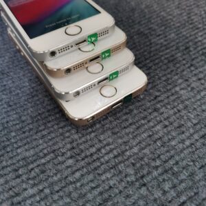 90% N ew tested 100% working Apple iphone 5S 16GB Unlocked without Box Color Silver Storage Capacity 16 GB - Image 9