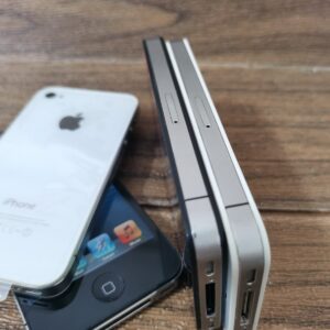 90% N ew , tested, 100% working Apple iPhone 4S 8 16 32GB IOS 6.1.3 Unlocked Color Black Storage Capacity 8 GB - Image 2