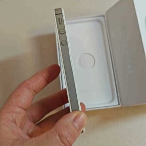 📱 Apple iPhone 4s 32GB - Unlocked white Grade A+ Condition IOS 6.1.3 sealed 📱 - Image 4