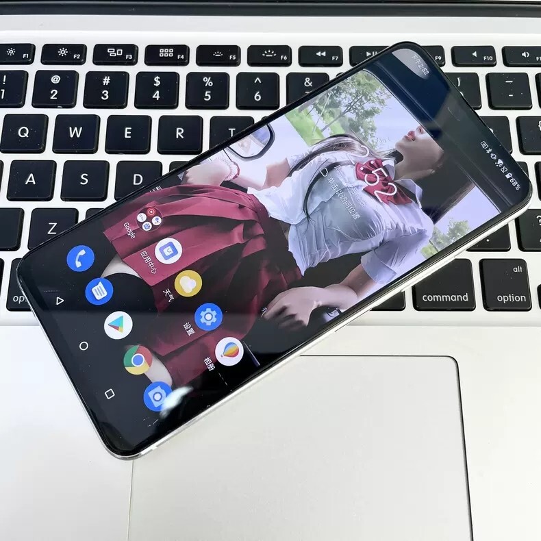 Asus Zenfone 7 Pro 6.67in 64MP Snapdragon 865 5G+ 8GB+256GB Android Google play Color Aurora Black Storage Capacity 8+256GB