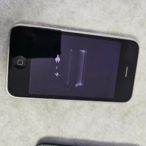 Original Apple iPhone 3nd 3GS - 8/16/32GB - Black /white (Unlocked) ( GSM) IOS 6 Storage Capacity  8GB colors black - Image 11
