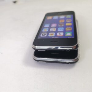 Original Apple iPhone 2nd 3G -8/16GB - Black /white (Unlocked) ( GSM) IOS3 Storage Capacity  8GB colors black - Image 5