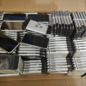 Apple iphone 2G 1st Generation 8G Not working, damaged, using parts,wholesale binding Screen breakage Model Number 4GB - Image 8