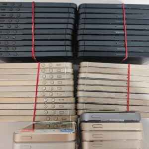📱 Apple iPhone 5S - 16/32/64GB - (Unlocked) IOS12 usedphone black white gold 📱 Storage 16GB ColorS white Features no fingerprint