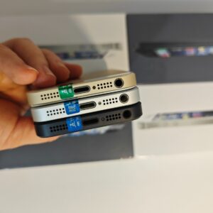 📱 Apple iPhone 5 16GB - Unlocked white black gold Grade A+ Condition IOS 6📱 colors white - Image 15