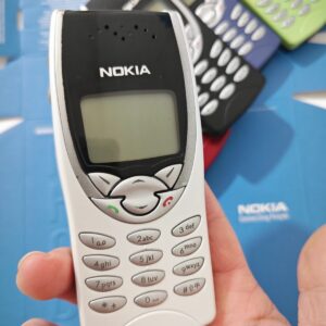 Nokia 8210 (Unlocked) ,no any scratch , work very well GSM - Image 6