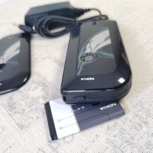 Nokia Original 7610 Black / Red (Unlocked) Smartphone - Image 11