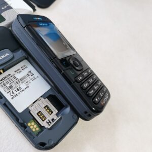 Nokia 6030 - Black silver gold(Unlocked) Cellular Phone - Image 9