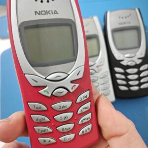 Nokia 8250 4 colors (Unlocked) mobile phone gsm - Image 5