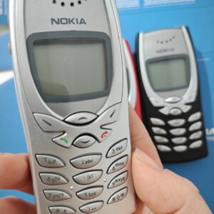 Nokia 8250 4 colors (Unlocked) mobile phone gsm - Image 6
