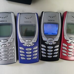 Nokia 8250 4 colors (Unlocked) mobile phone gsm - Image 7