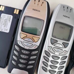 Nokia 6310i - Silver / jet Black (Unlocked) Cellular Phone Features Jet Black - Image 2