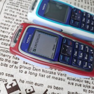 Nokia 3220 white blue red unlocked work with all sim cards keyboard phone - Image 5