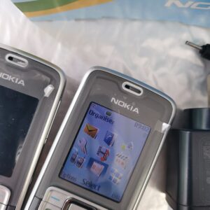 Nokia 3109 Classic Grey (Unlocked ) Mobile Phone Bundle Description 1 battery - Image 6