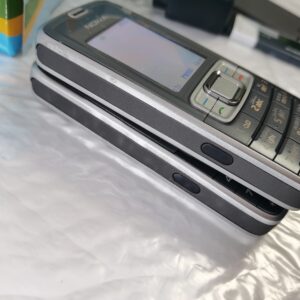 Nokia 3109 Classic Grey (Unlocked ) Mobile Phone Bundle Description 1 battery - Image 8