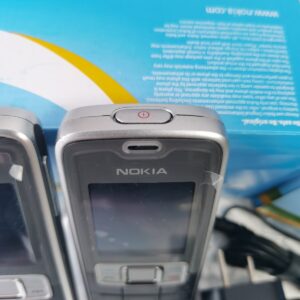 Nokia 3109 Classic Grey (Unlocked ) Mobile Phone Bundle Description 1 battery - Image 10