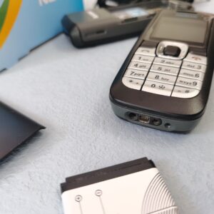 Nokia 2610 - Black unlocked 2G GSM (AT&T) Cellular Phone - Image 7