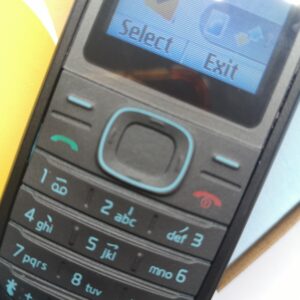 Nokia 1208 unlocked gsm 900/1800 mobile phone Russian Hebrew Arabic keyboard Bundle Description 1 battery - Image 2